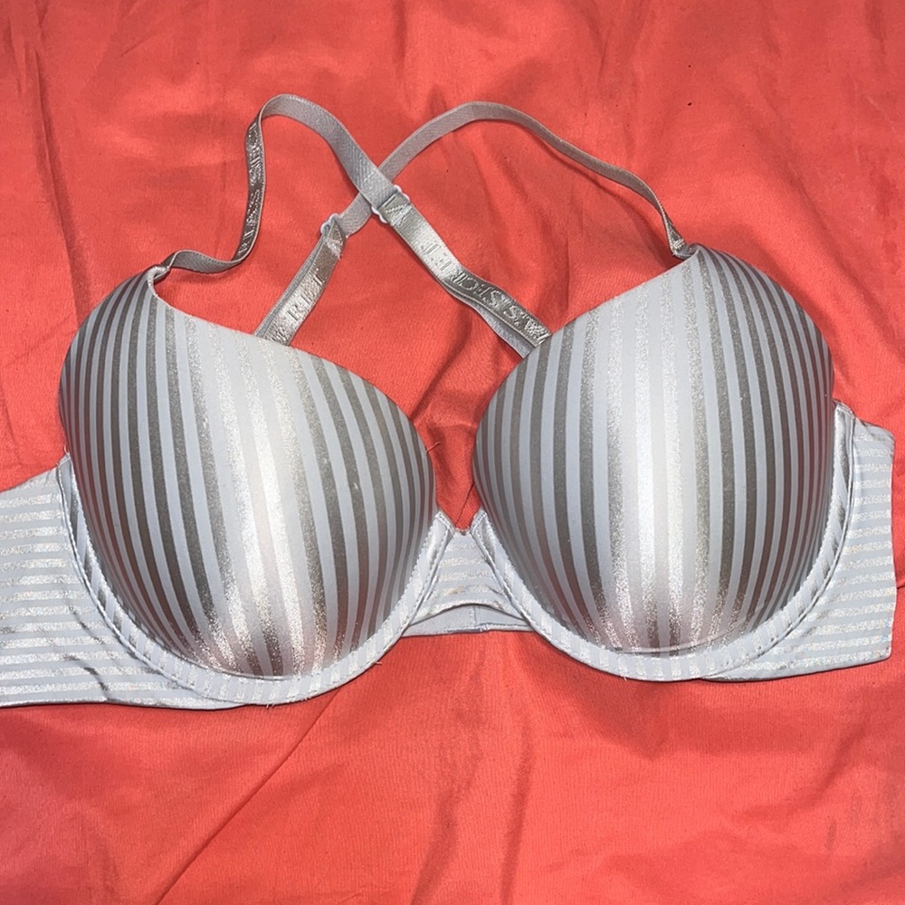 Victoria Secret Push up Bra
